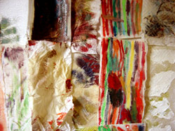 un gros plan des essuie-tout